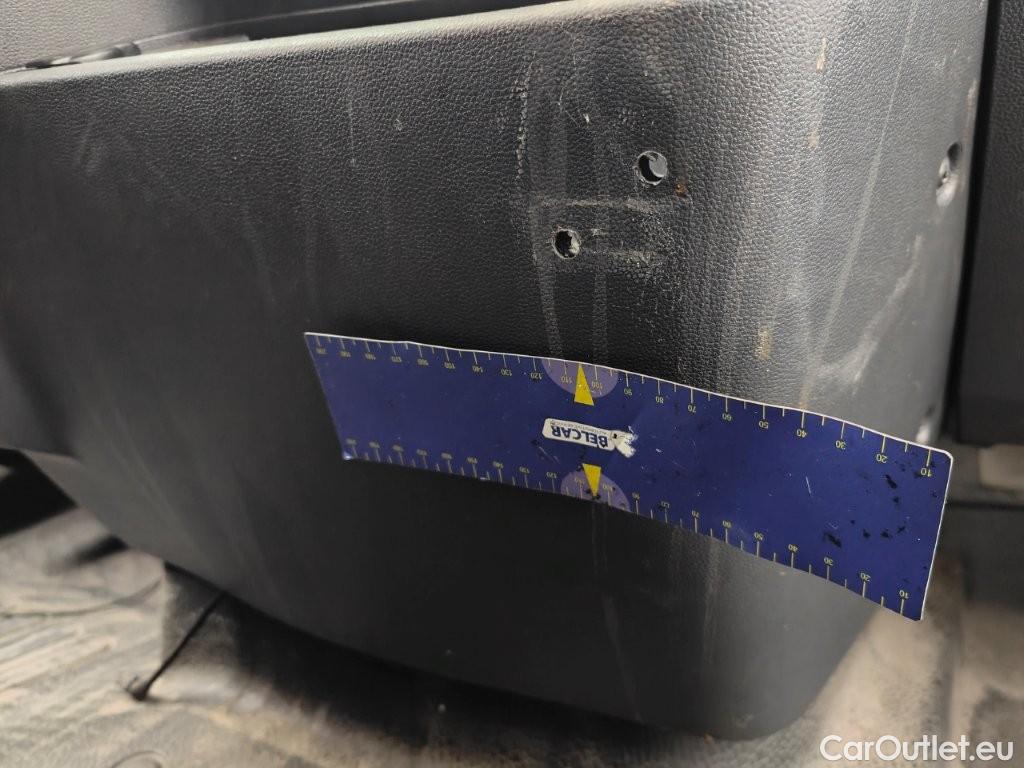 Opel  Movano Opel  2.3 Turbo D 99kW L2H2 3.3T 4d #58