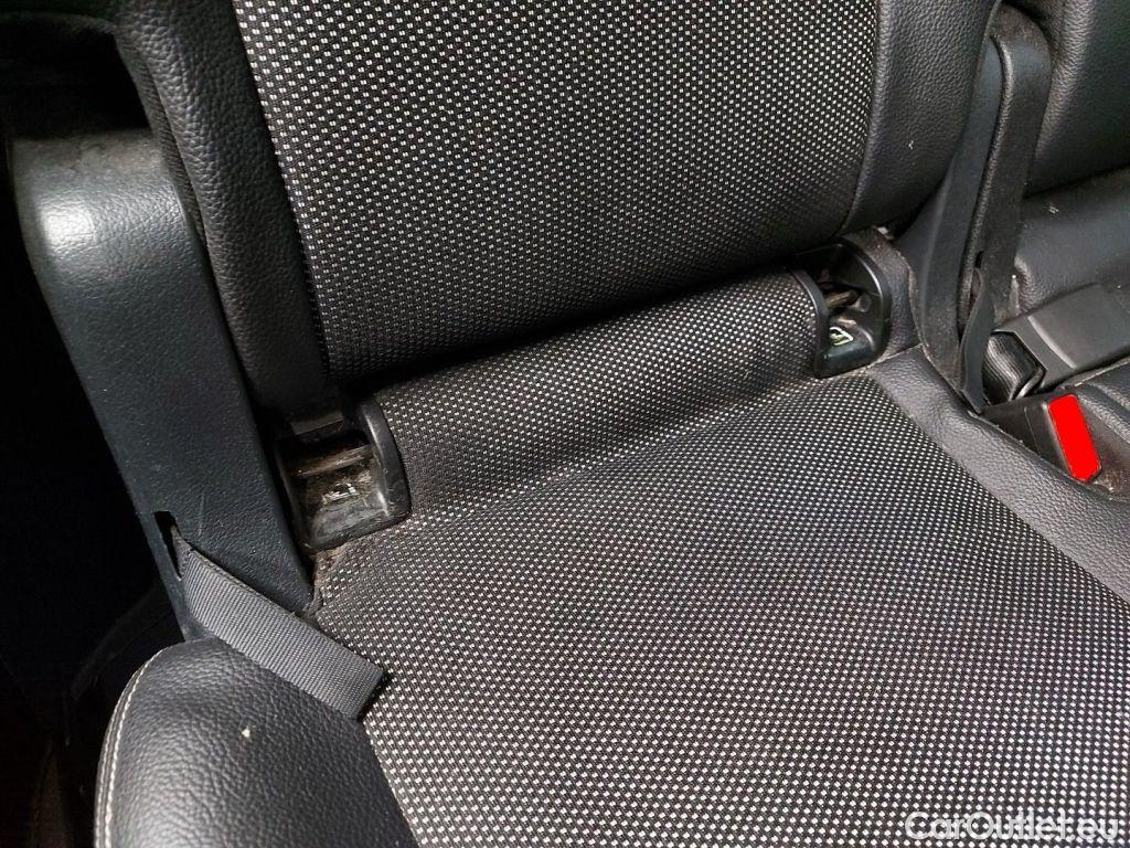 Mercedes  GLB Mercedes-Benz   180 d Business Solution 5d #81