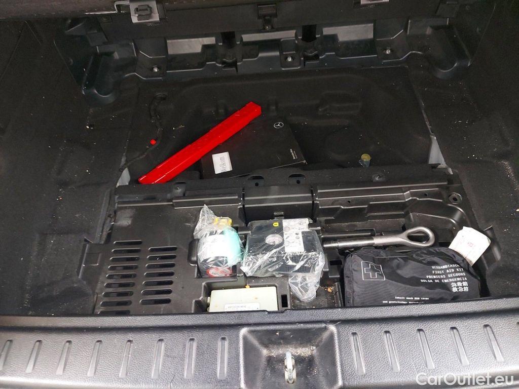 Mercedes  GLB Mercedes-Benz   180 d Business Solution 5d #16