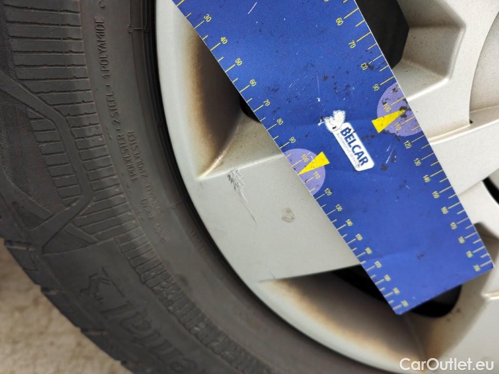 Opel  Movano Opel  2.3 Turbo D 99kW L2H2 3.3T 4d #28