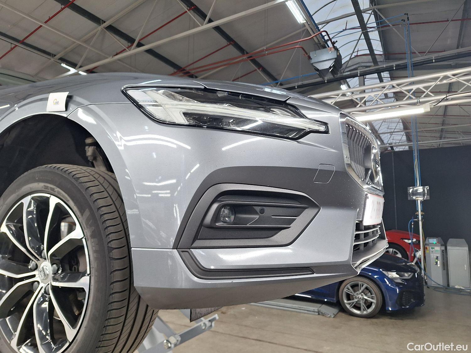 Volvo  V60 Volvo,  '18, Volvo  D3 Geartronic Momentum Pro 5d #1