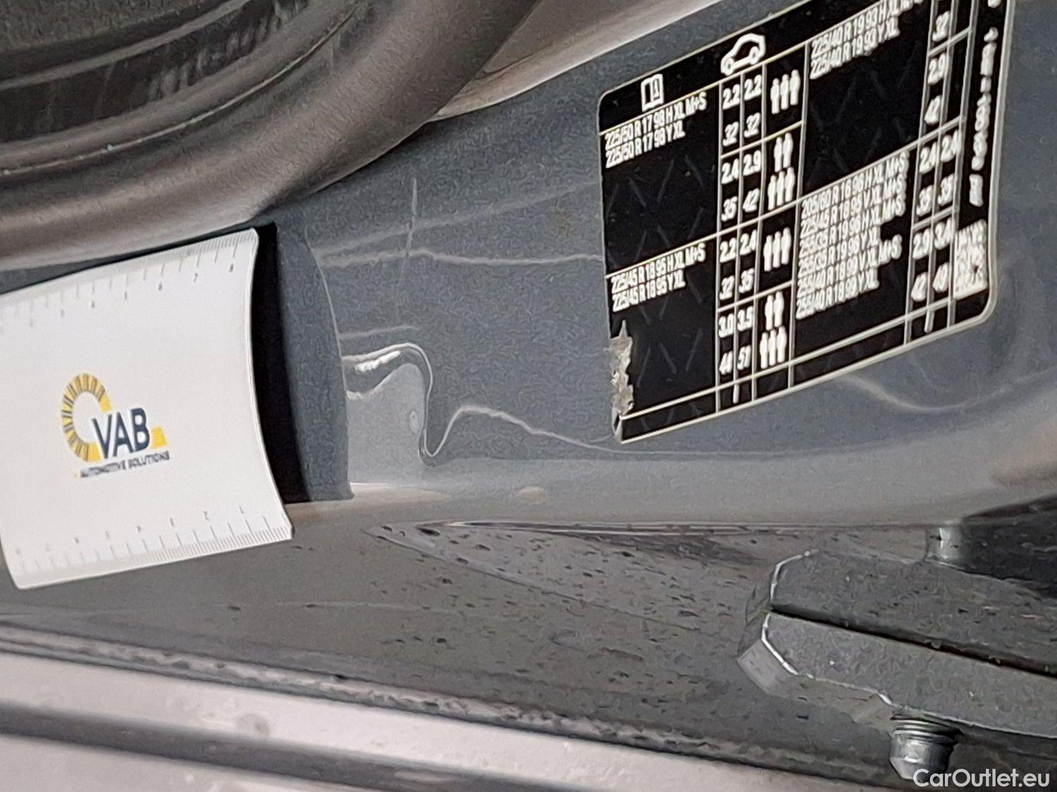  Bmw  Serie 3 BMW, 3-serie Touring '18, BMW 3 Reeks Touring 318dA (100 kW) 5d #28