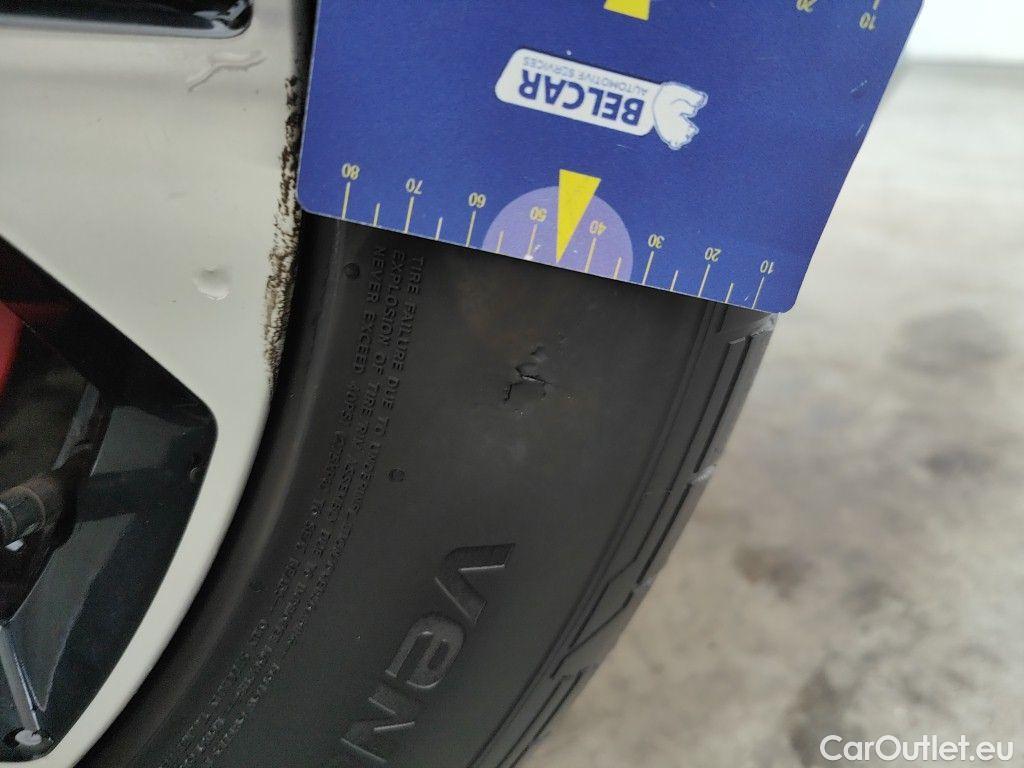 Ford  Mustang FORD  MACH-E 99 kWh Extended Range AWD 5d #80