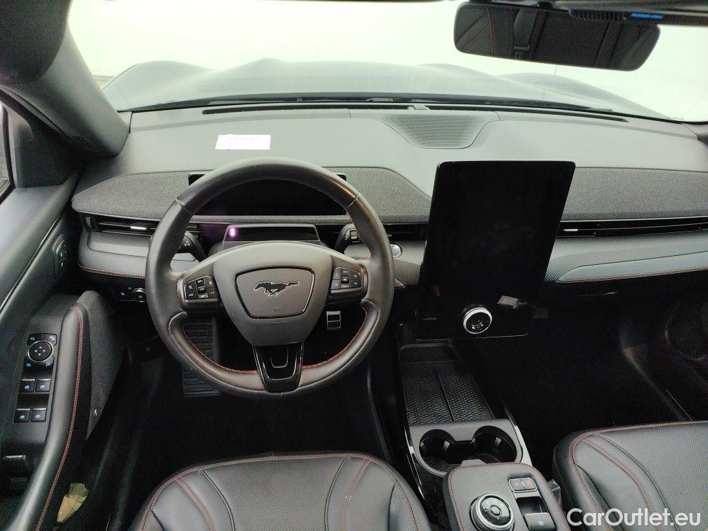 Ford  Mustang FORD  MACH-E 99 kWh Extended Range AWD 5d #9