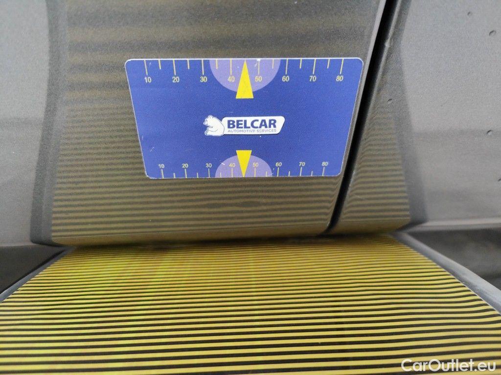 Ford  Mustang FORD  MACH-E 99 kWh Extended Range AWD 5d #42