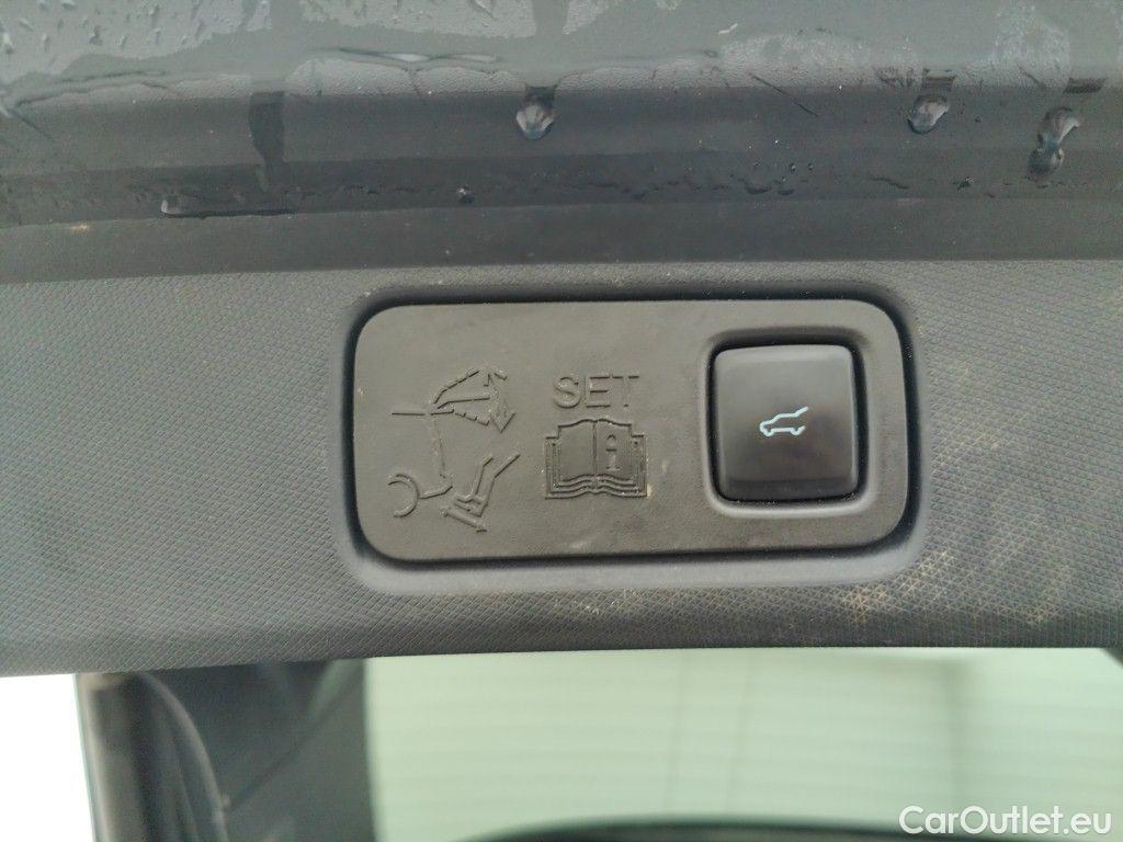 Ford  Mustang FORD  MACH-E 99 kWh Extended Range AWD 5d #33