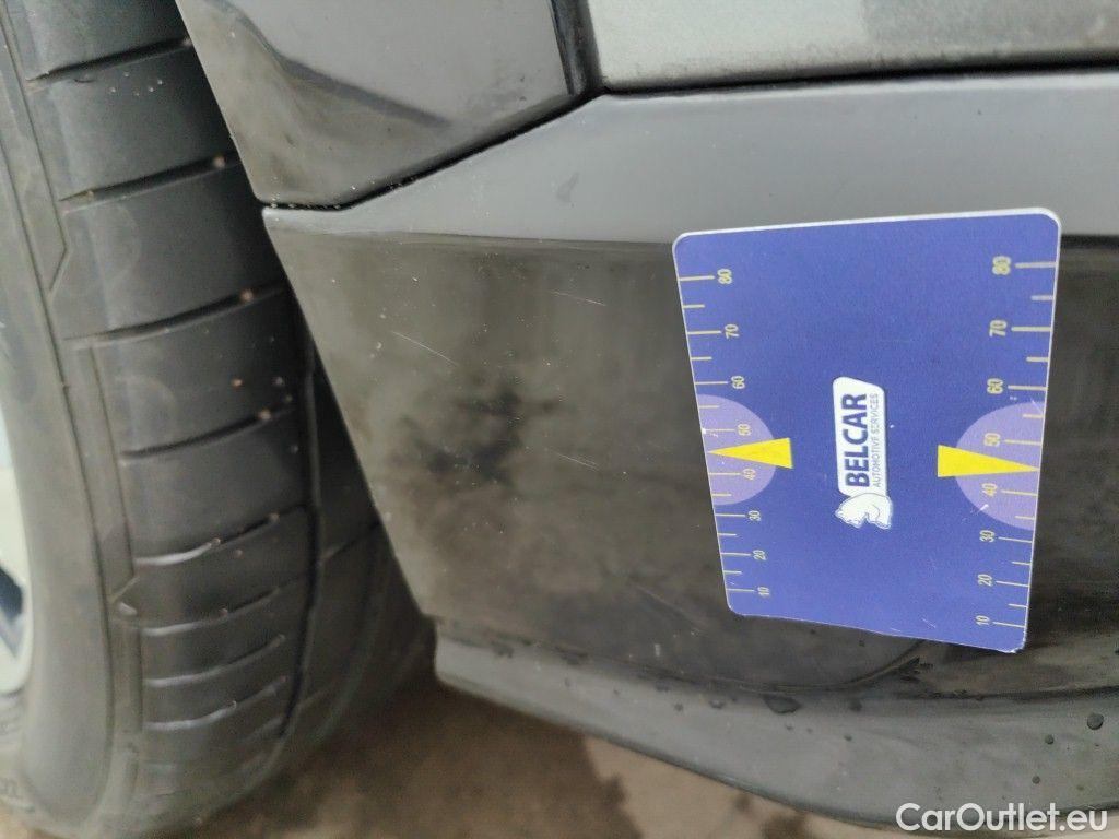 Ford  Mustang FORD  MACH-E 99 kWh Extended Range AWD 5d #48