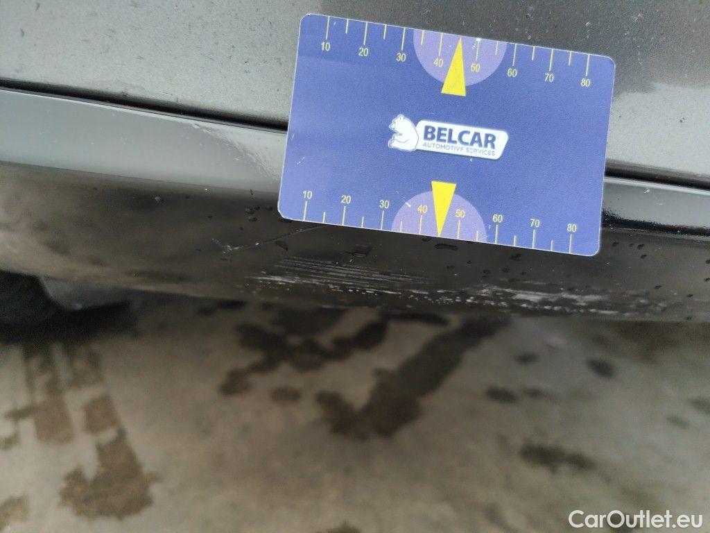 Ford  Mustang FORD  MACH-E 99 kWh Extended Range AWD 5d #36