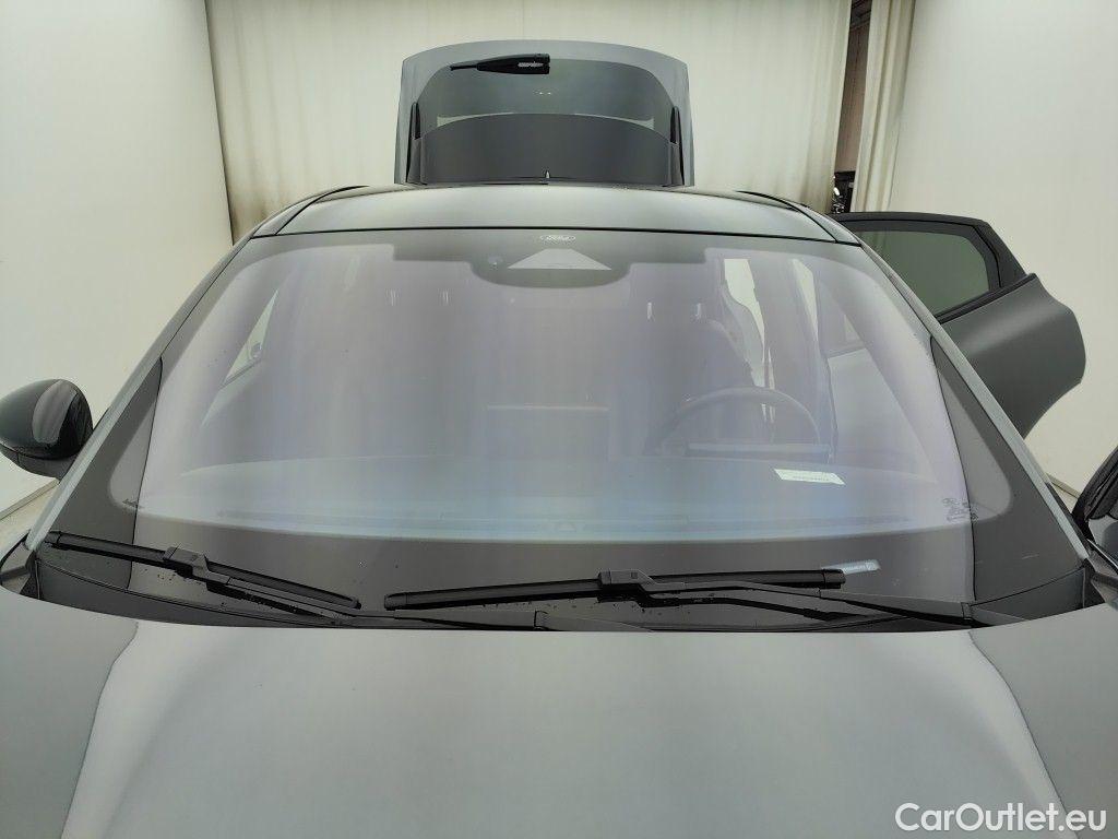 Ford  Mustang FORD  MACH-E 99 kWh Extended Range AWD 5d #17