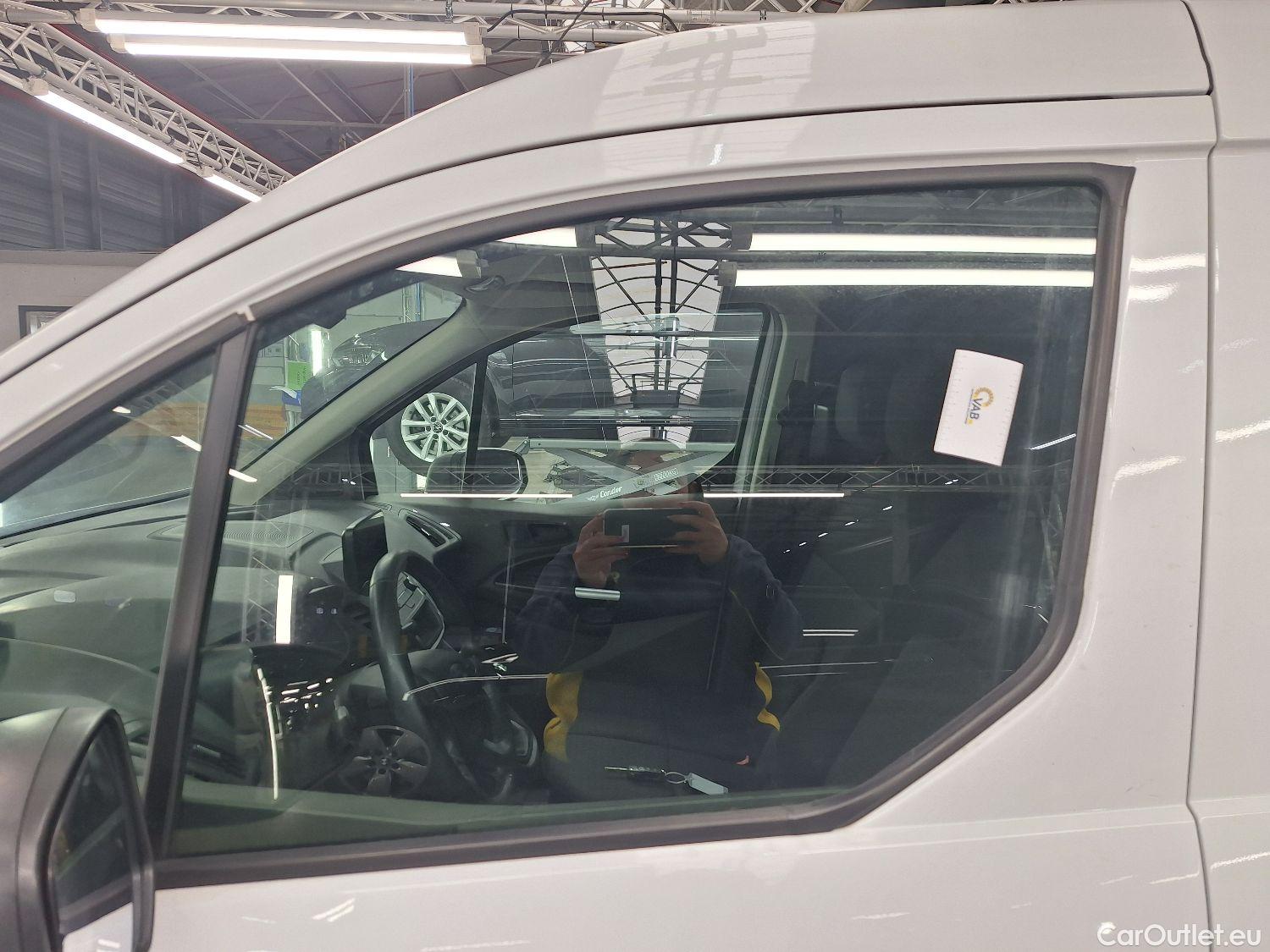  Ford  Transit Connect Ford, _Trans.Conn FL'18, Ford  1.5 TDCi 74kW L2 Trend 4d #66