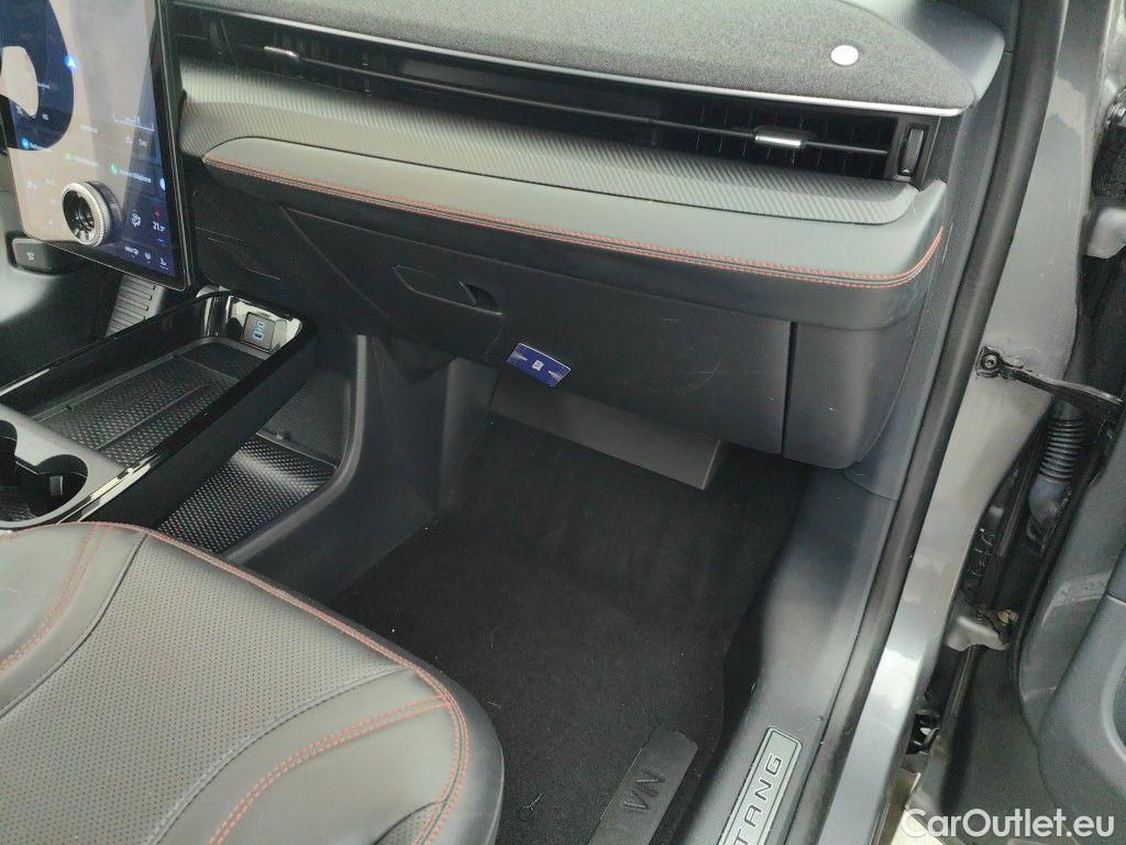 Ford  Mustang FORD  MACH-E 99 kWh Extended Range AWD 5d #85