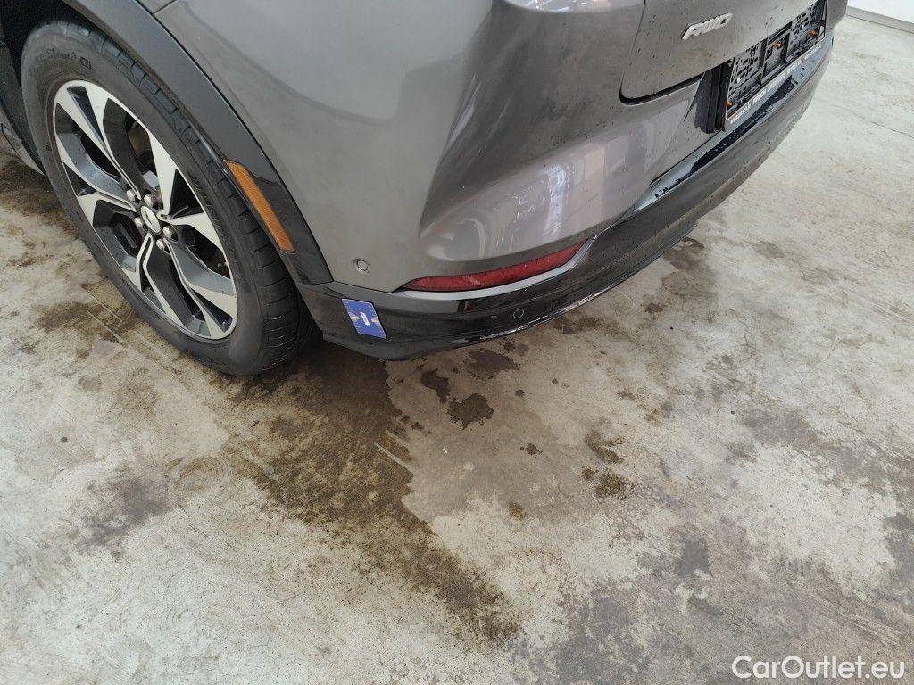 Ford  Mustang FORD  MACH-E 99 kWh Extended Range AWD 5d #47