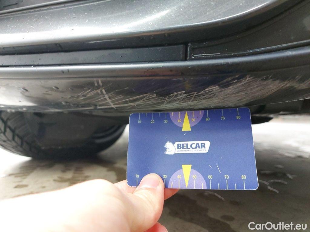 Mercedes  C-Klasse Mercedes-Benz  Break C 200d AMG Line 5d #33