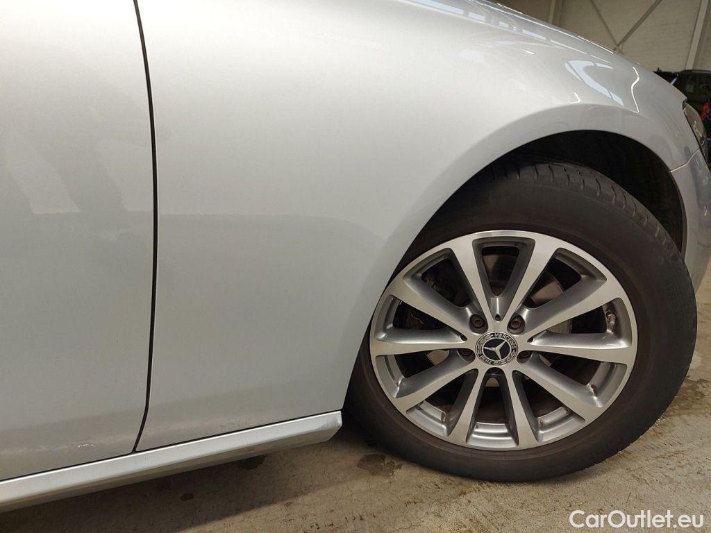 Mercedes  E-Klasse Mercedes-Benz  Break E 200d Business Solution 5d #55