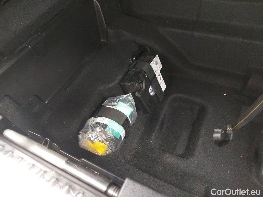 Mercedes  E-Klasse Mercedes-Benz  Break E 200d Business Solution 5d #59