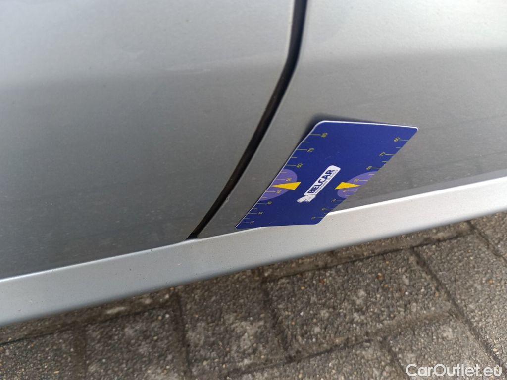 Mercedes  E-Klasse Mercedes-Benz  Break E 200d Business Solution 5d #29