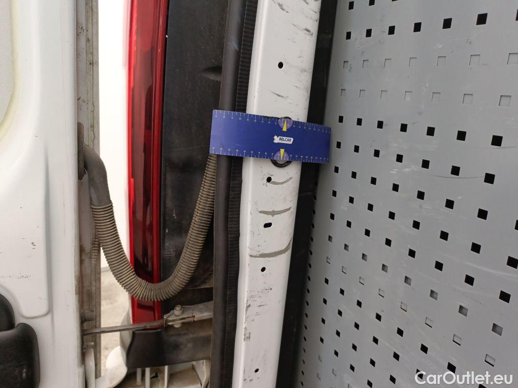 Renault  Trafic Renault  L1H1 1.6 dCi 145 Energy Gr. Confort 2.9T 4d #21