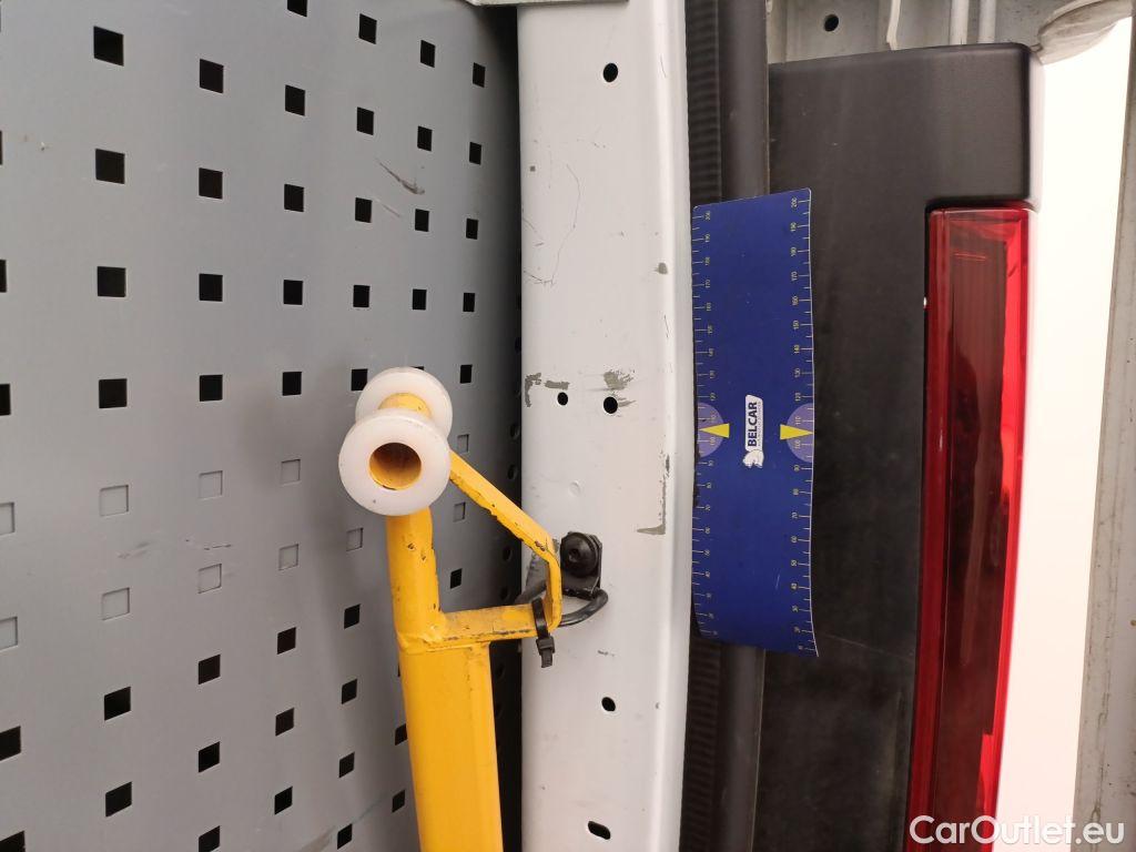 Renault  Trafic Renault  L1H1 1.6 dCi 145 Energy Gr. Confort 2.9T 4d #23