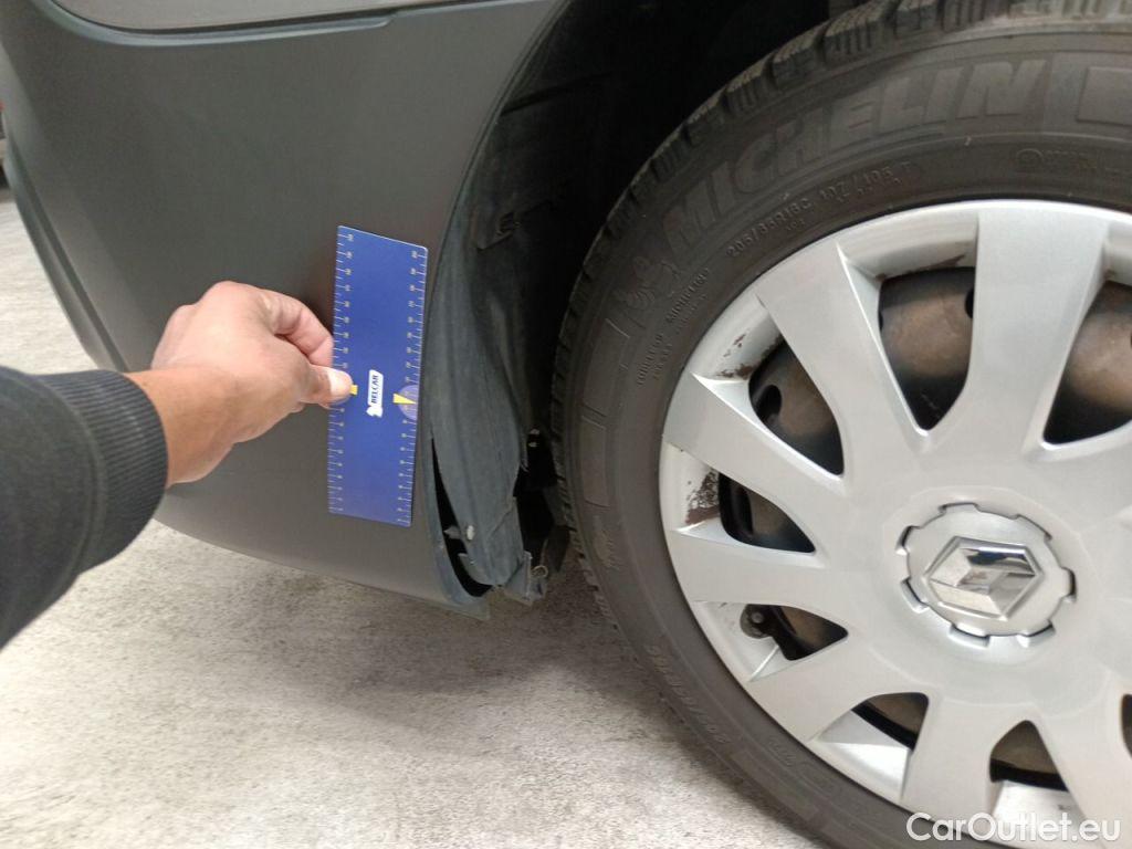 Renault  Trafic Renault  L1H1 1.6 dCi 125 Energy Grand C. DC 2.7T 4d #37