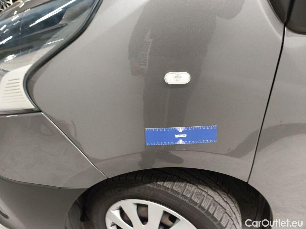 Renault  Trafic Renault  L1H1 1.6 dCi 125 Energy Grand C. DC 2.7T 4d #22