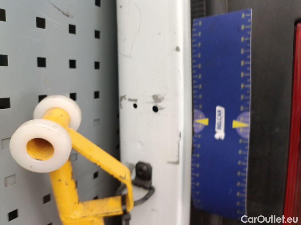 Renault  Trafic Renault  L1H1 1.6 dCi 145 Energy Gr. Confort 2.9T 4d #24