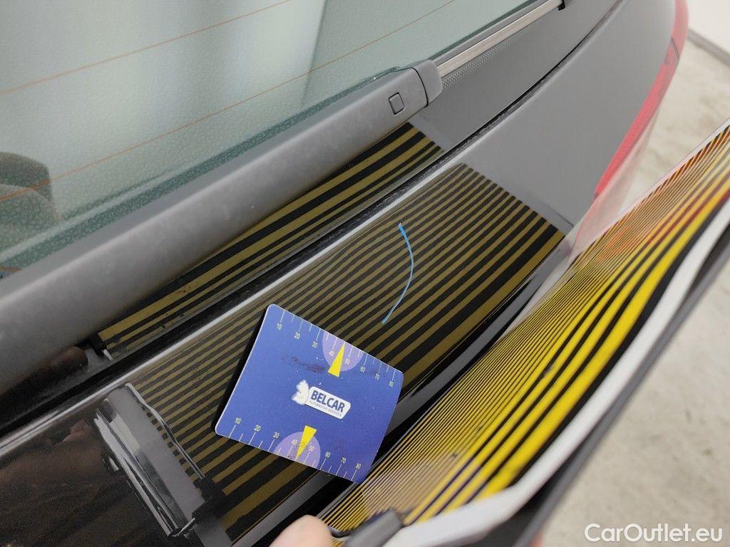 Volkswagen  Passat Volkswagen  Variant 1.5 TSI OPF DSG7 Elegance Business 5d #89