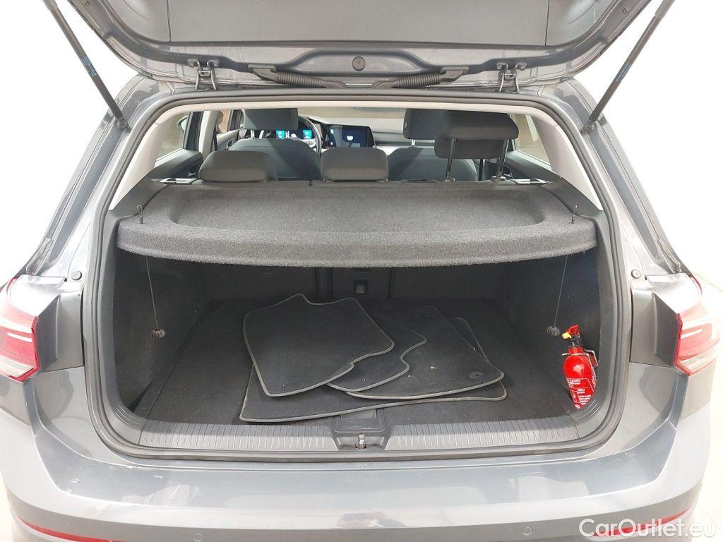 Volkswagen  Golf  Volkswagen VIII 2.0 TDI 85kW Life 5d #15