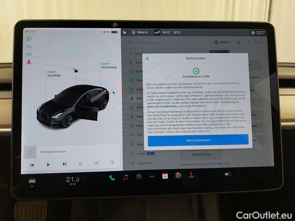 Tesla  Model 3 Tesla  Standard RWD Plus 4d #36