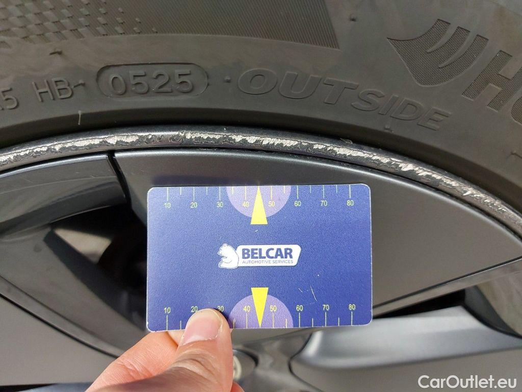 Tesla  Model 3 Tesla  Standard RWD Plus 4d #58