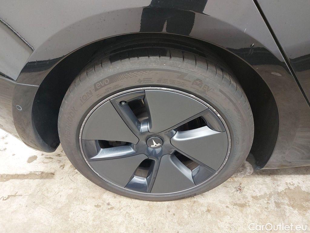 Tesla  Model 3 Tesla  Standard RWD Plus 4d #59