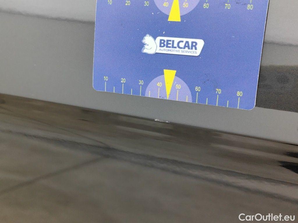 Volkswagen  Passat Volkswagen  Variant 1.5 TSI OPF DSG7 Elegance Business 5d #77