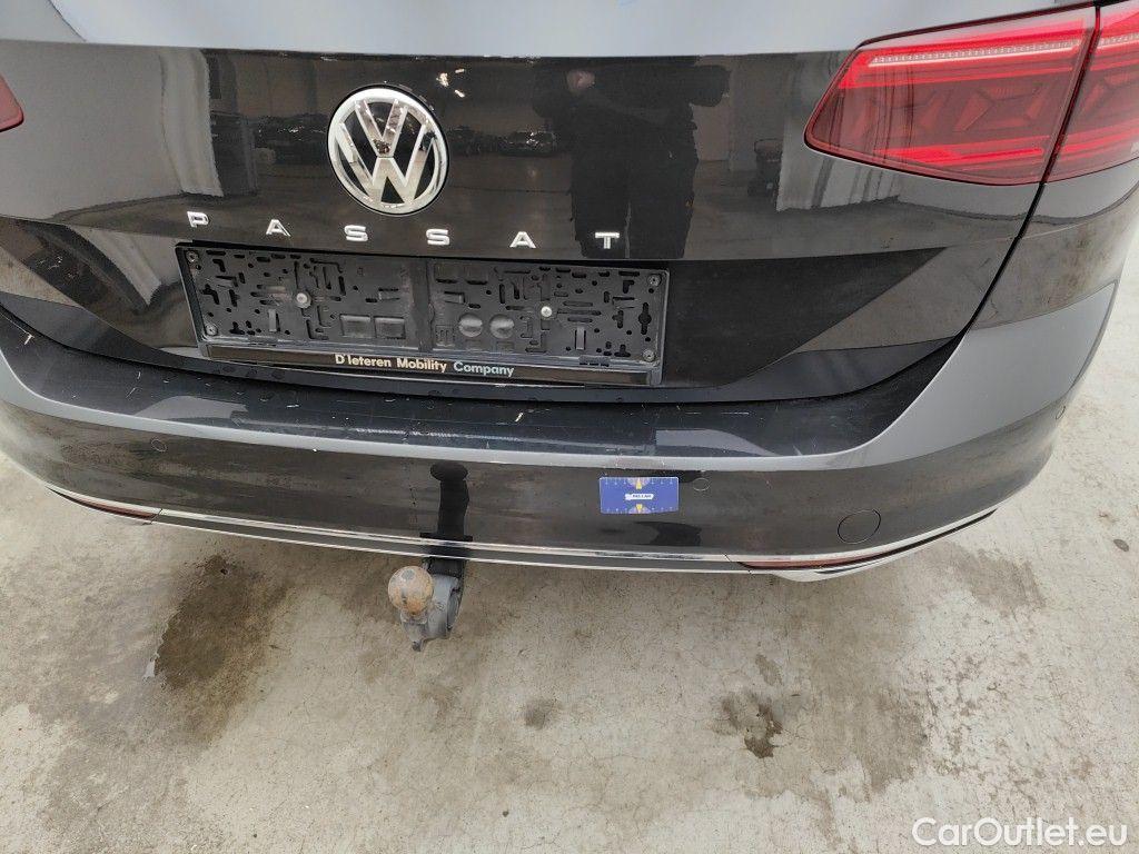 Volkswagen  Passat Volkswagen  Variant 1.5 TSI OPF DSG7 Elegance Business 5d #81