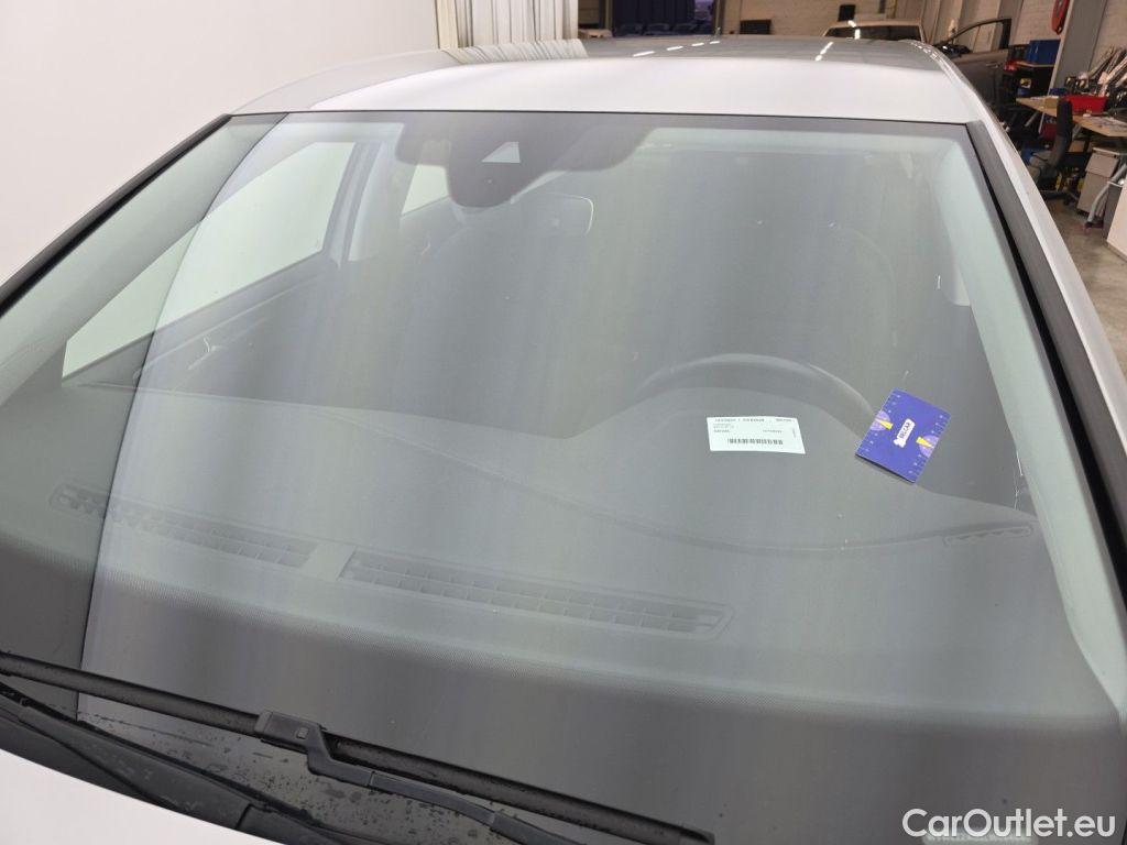 Volkswagen  Golf  Volkswagen VII 1.5 TSi BlueMotion Last Edition 5d #45