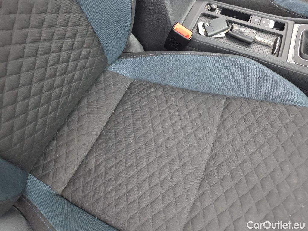 Volkswagen  Golf  Volkswagen VII 1.5 TSi BlueMotion Last Edition 5d #66