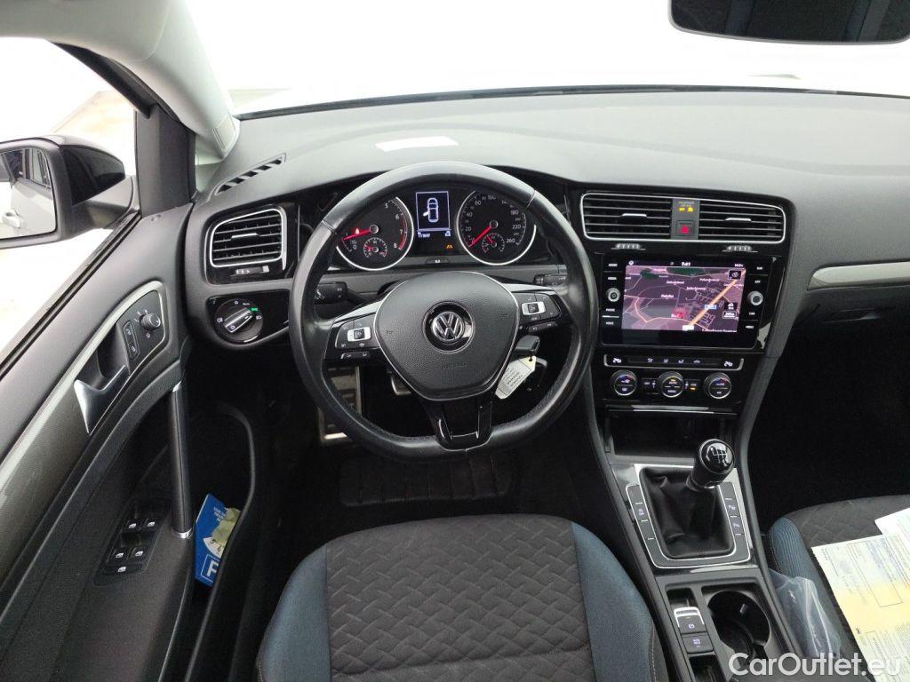 Volkswagen  Golf  Volkswagen VII 1.5 TSi BlueMotion Last Edition 5d #9