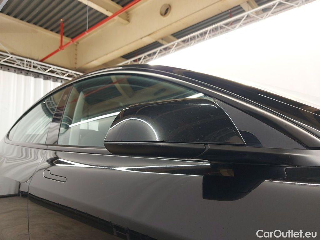 Tesla  Model 3 Tesla  Standard RWD Plus 4d #53