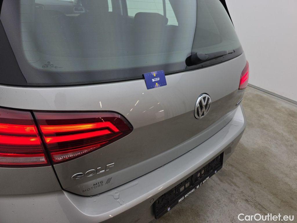 Volkswagen  Golf  Volkswagen VII 1.5 TSi BlueMotion Last Edition 5d #53