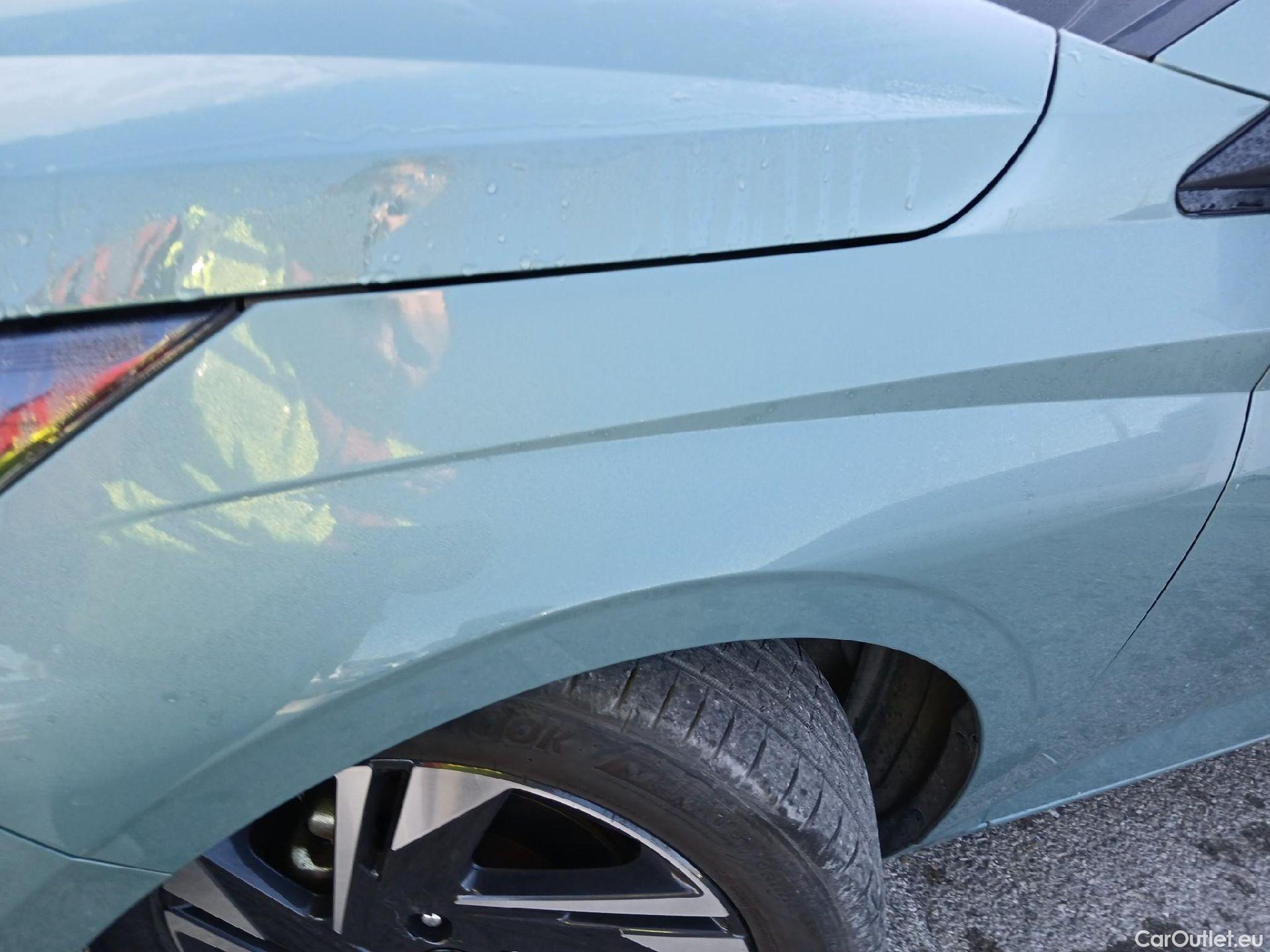  Hyundai  i20 HYUNDAI  / 2020 / 5P / berlina con portón 1.2 MPI Klass #6