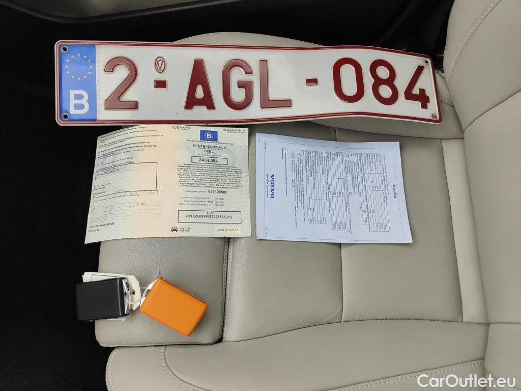 Volvo  XC 40 Volvo XC40 T4 Recharge Geartronic Inscription 5d #4