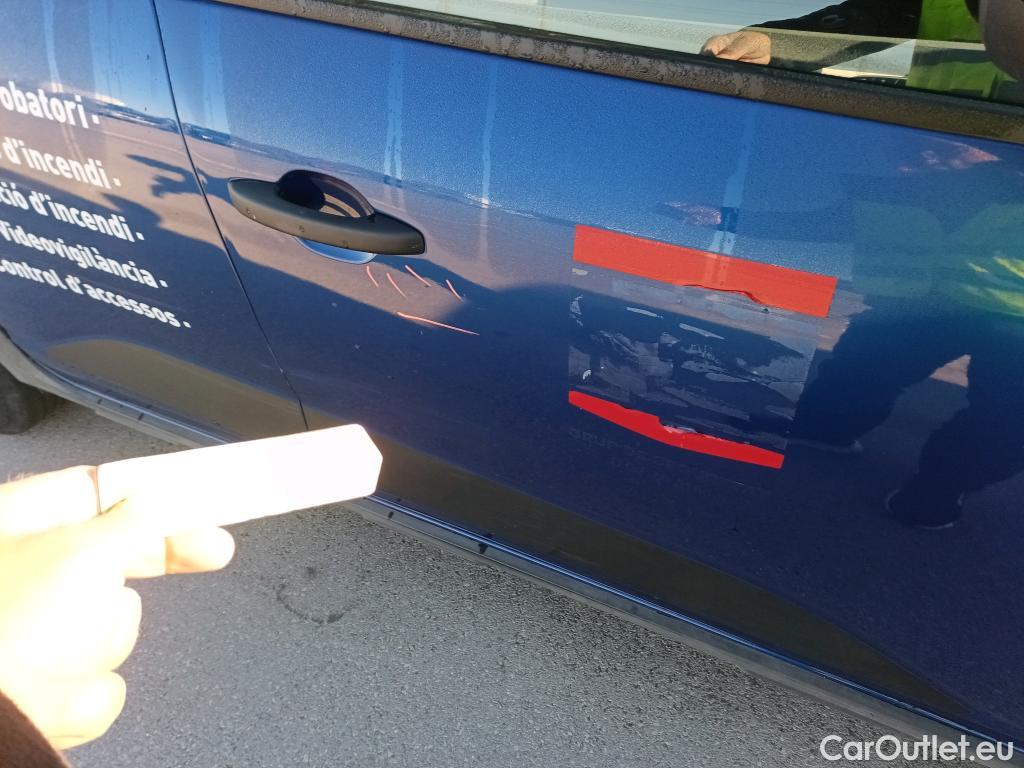  Dacia  Sandero DACIA  / 2020 / 5P / berlina con portón Stepway Essential TCe 67kW (90V) #5