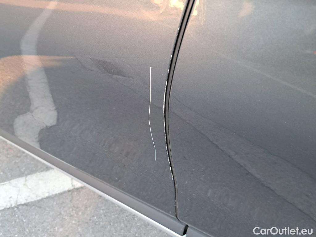  Bmw  X1 BMW  / 2019 / 5P / todoterreno sDrive18d #4