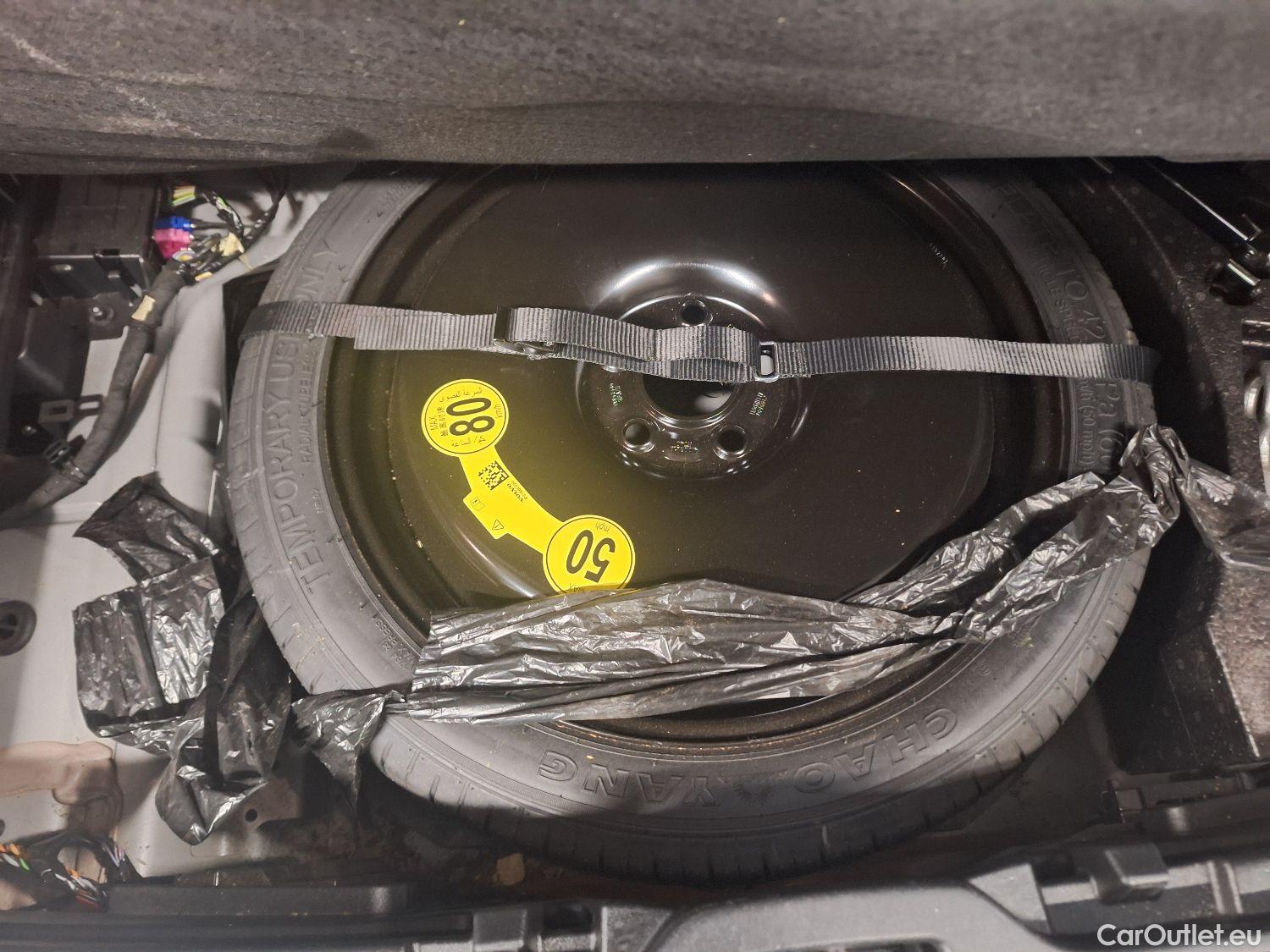 Volvo  XC 40 Volvo, XC40 '17, Volvo XC40 D3 Geartronic Momentum Pro 5d #16