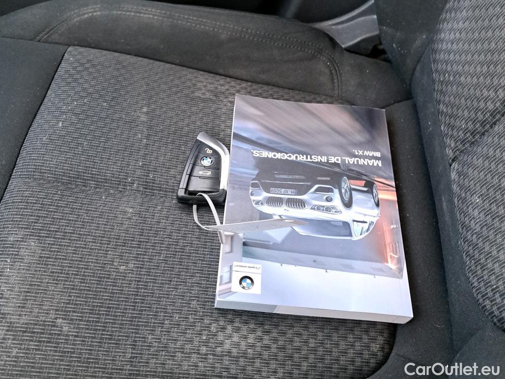  Bmw  X1 BMW  / 2015 / 5P / todoterreno sDrive18d Business #1