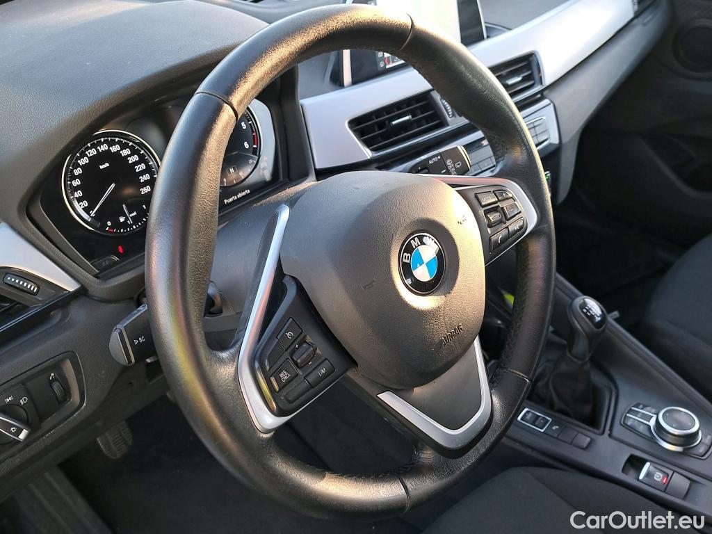  Bmw  X1 BMW  / 2015 / 5P / todoterreno sDrive18d Business #19