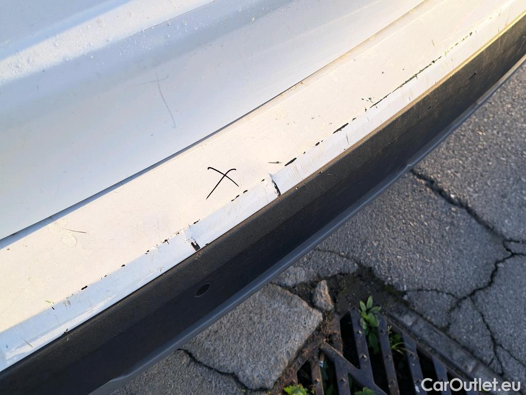  Bmw  X1 BMW  / 2015 / 5P / todoterreno sDrive18d Business #24