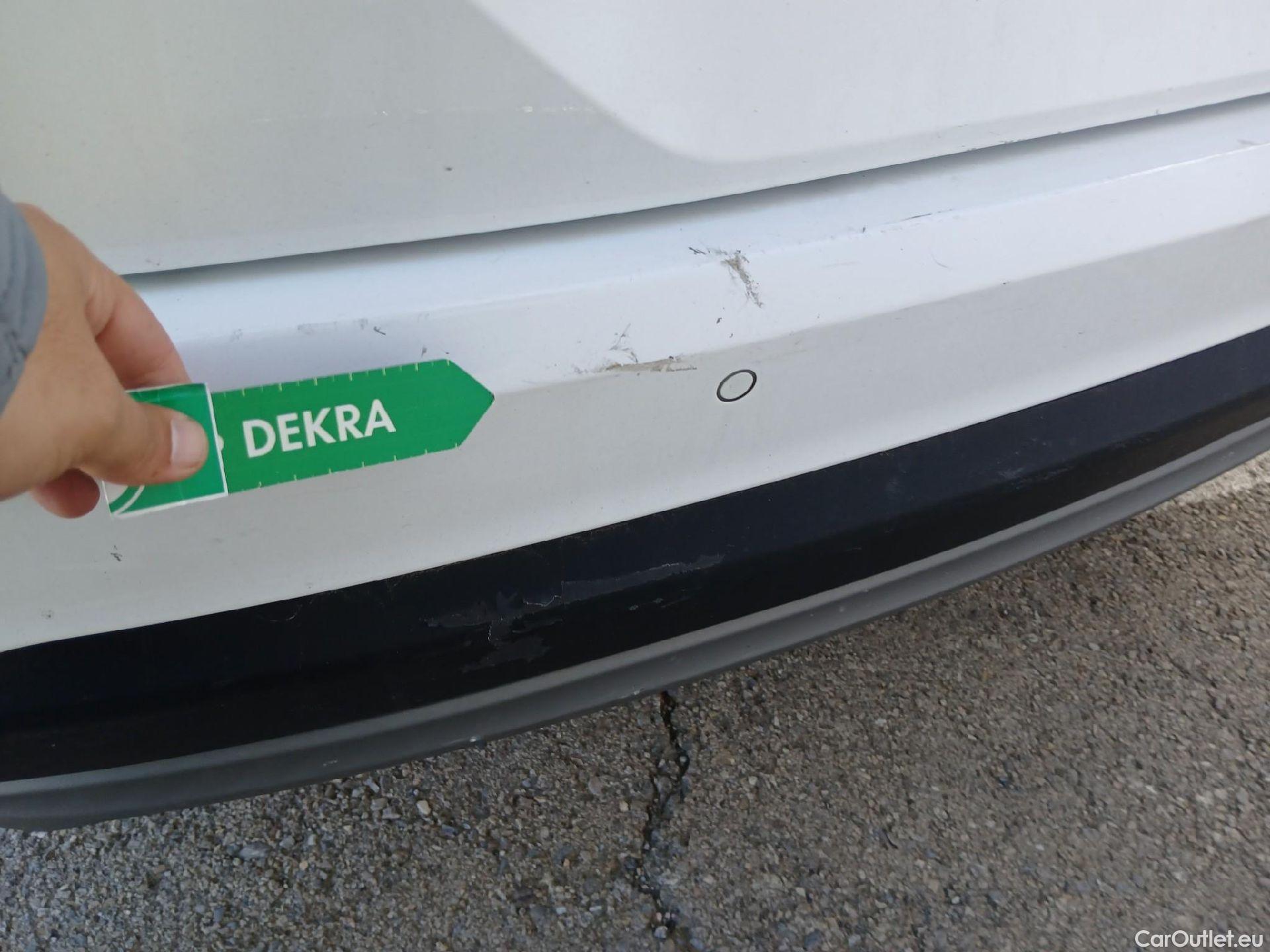  Hyundai  Tucson HYUNDAI  / 2018 / 5P / todoterreno 1.6 CRDI 85kW (116CV) 48V SLE 4X2(SP)(SL) #38