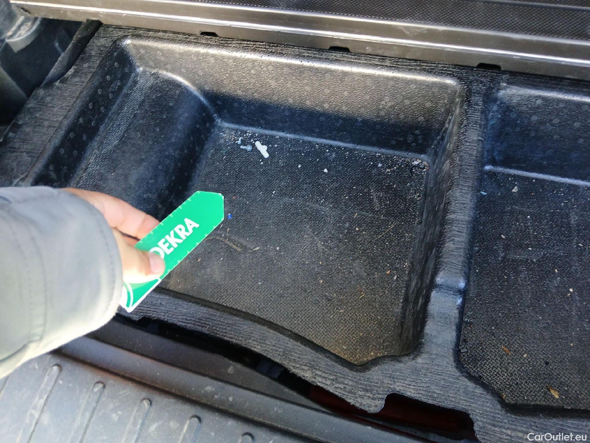  Hyundai  Tucson HYUNDAI  / 2020 / 5P / todoterreno 1.6 TGDI 169kW HEV Tecno Auto 2C #5