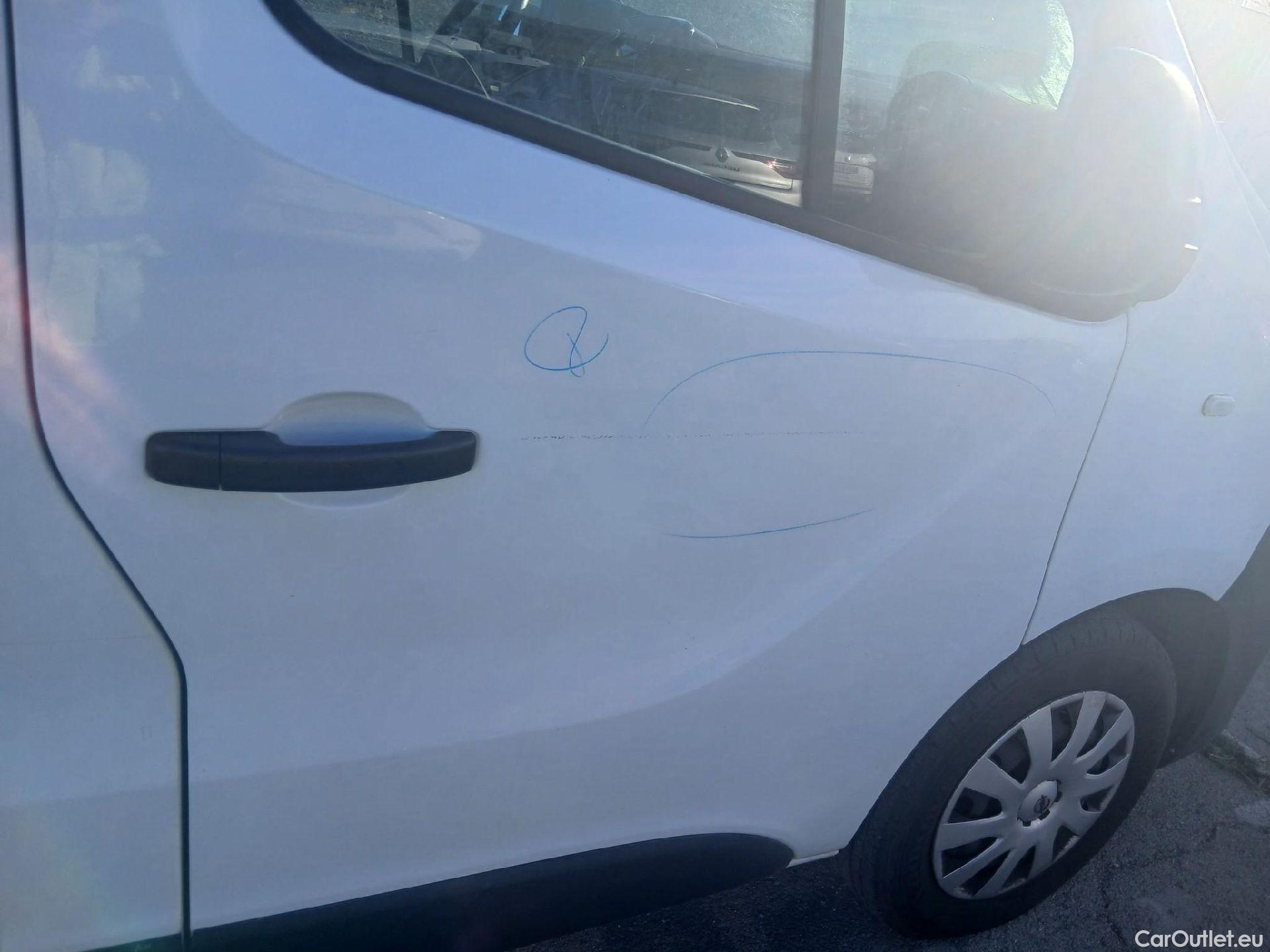  Opel  Vivaro OPEL  / 2014 / 4P / combi 1.6 CDTI S/S 107kW (145CV) L2 2.9t Com-9 #18