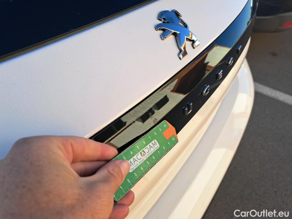  Peugeot  208 PEUGEOT  / 2019 / 5P / berlina con portón BlueHDi 73kW (100CV) Active #23