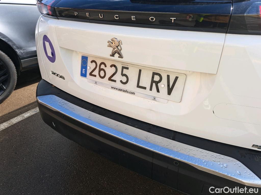  Peugeot  2008 PEUGEOT  / 2019 / 5P / todoterreno Active BlueHDI 81kW (110CV) #3